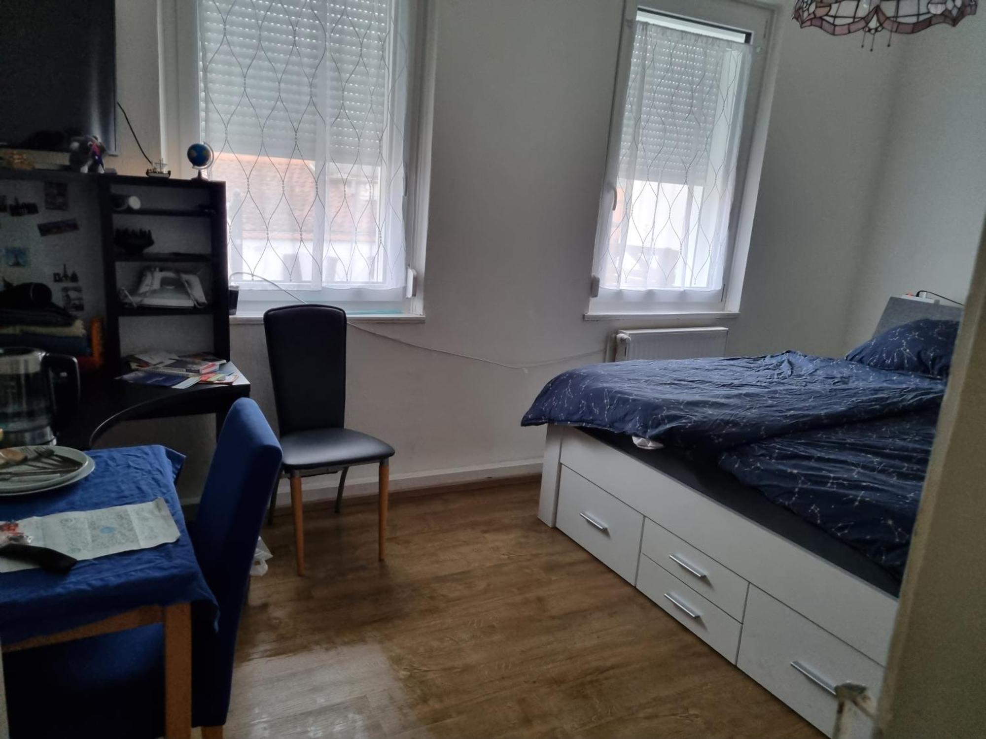 Charmantes Helles Zimmer Zentrumnah Und Naturnah Göppingen Exteriör bild
